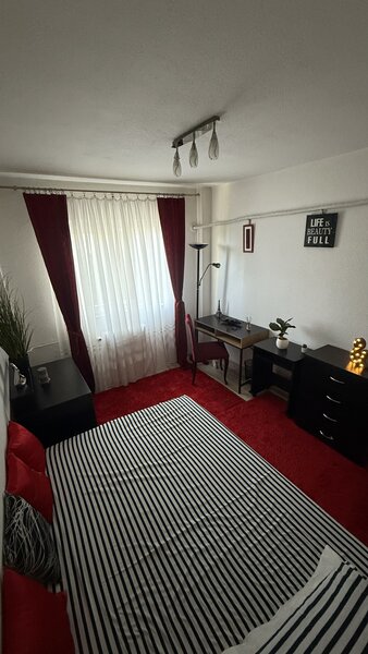 Rahova, Mihail Sebastian